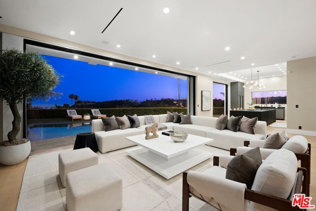 House in Beverly Hills, California, United States 4 - 18083388