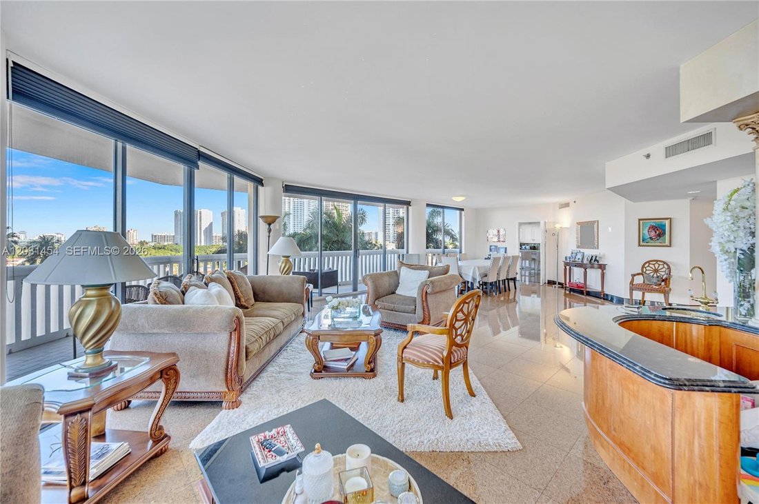 Condo in Golden Beach, Florida, United States 1 - 18085543