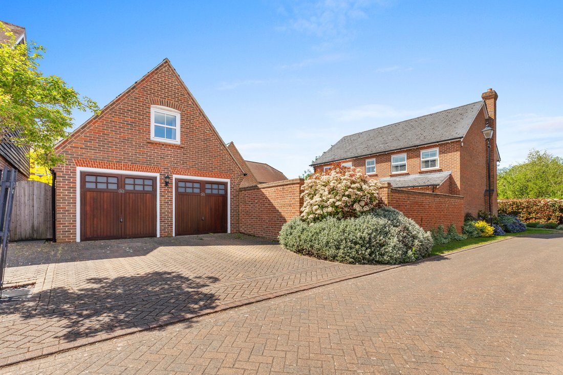 House in Princes Risborough, England 2 - 18081240