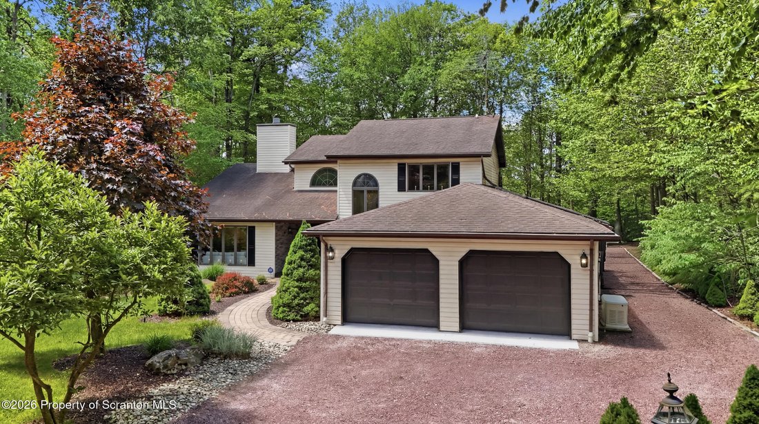 House in Tobyhanna, Pennsylvania, United States 4 - 18083761