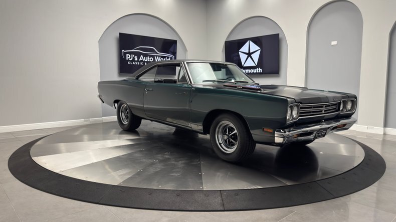 383 V8  4-Speed  Sure-Grip 8 3/4 Rear End! in Clearwater, United States 5 - 18089155