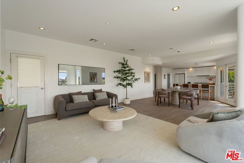 House in Los Angeles, California, United States 4 - 18089674