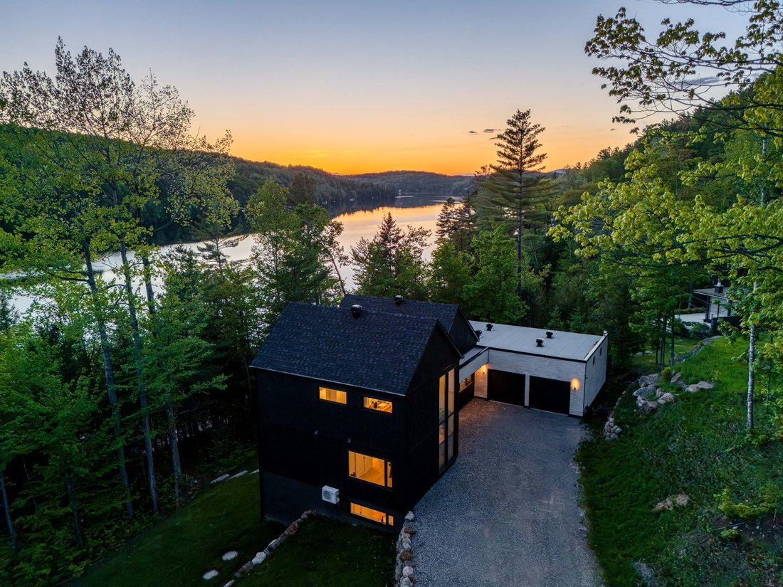 House in La Conception, Quebec, Canada 1 - 17800090