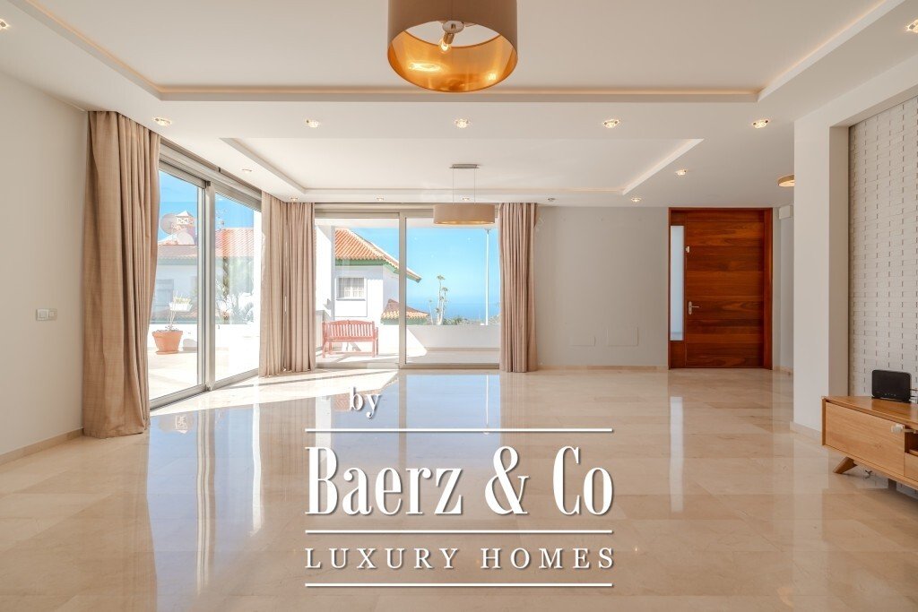Villa in Adeje, Canary Islands, Spain 4 - 18081453