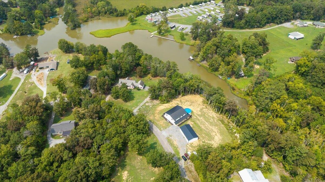 House in Decatur, Tennessee, United States 4 - 18085142