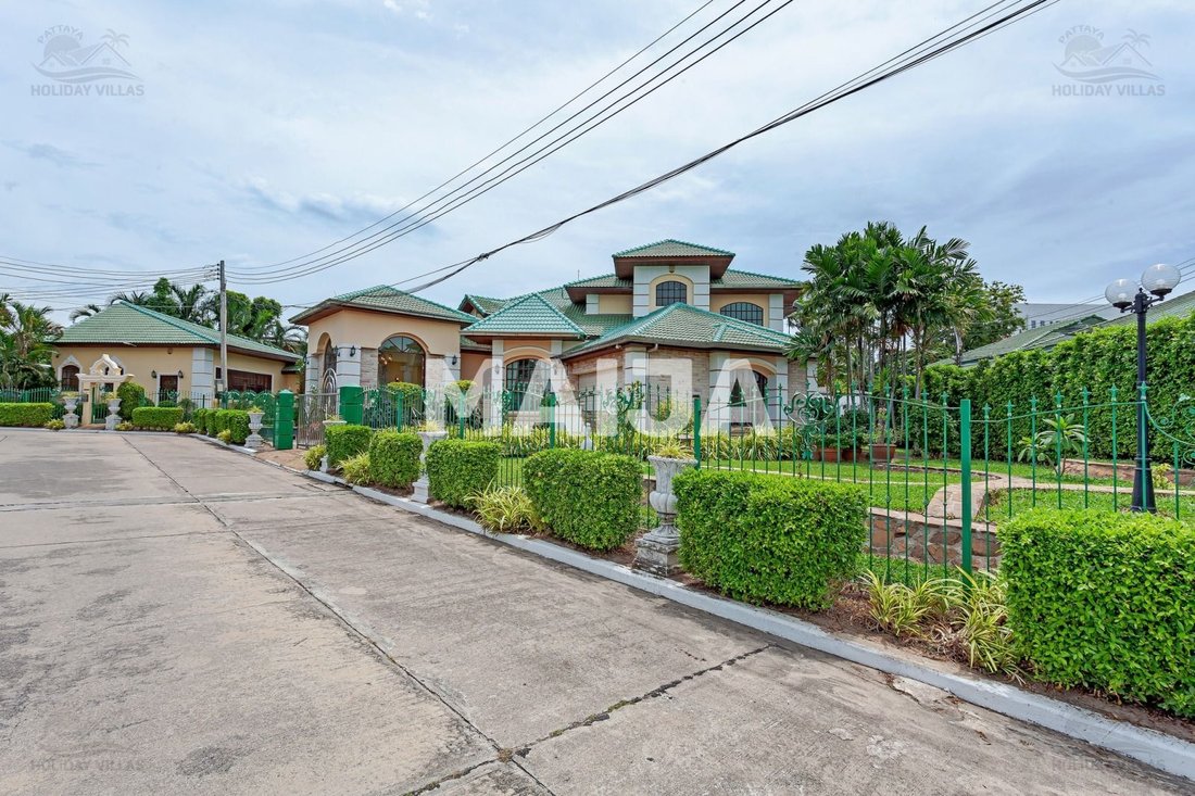 Villa in Pattaya City, Chon Buri, Thailand 4 - 18085065