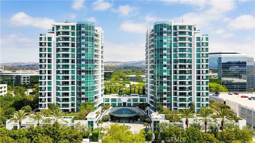 Condo in Irvine, California, United States 1 - 18081826