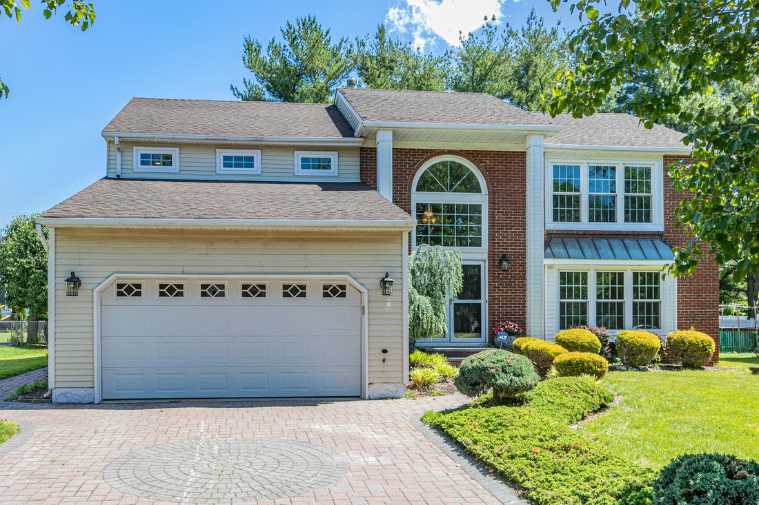 House in North Brunswick Township, New Jersey, United States 2 - 18083519