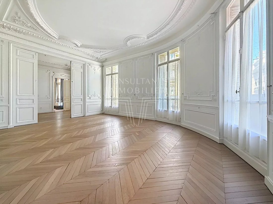 Apartment in Courcelles-Wagram, Paris 17e Arrondissement, Paris 1 - 18083253
