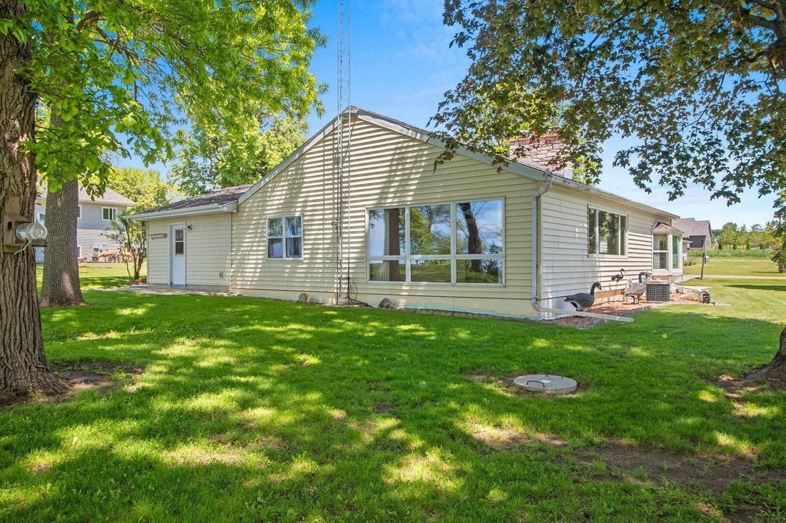 House in Chilton, Wisconsin, United States 4 - 18086385