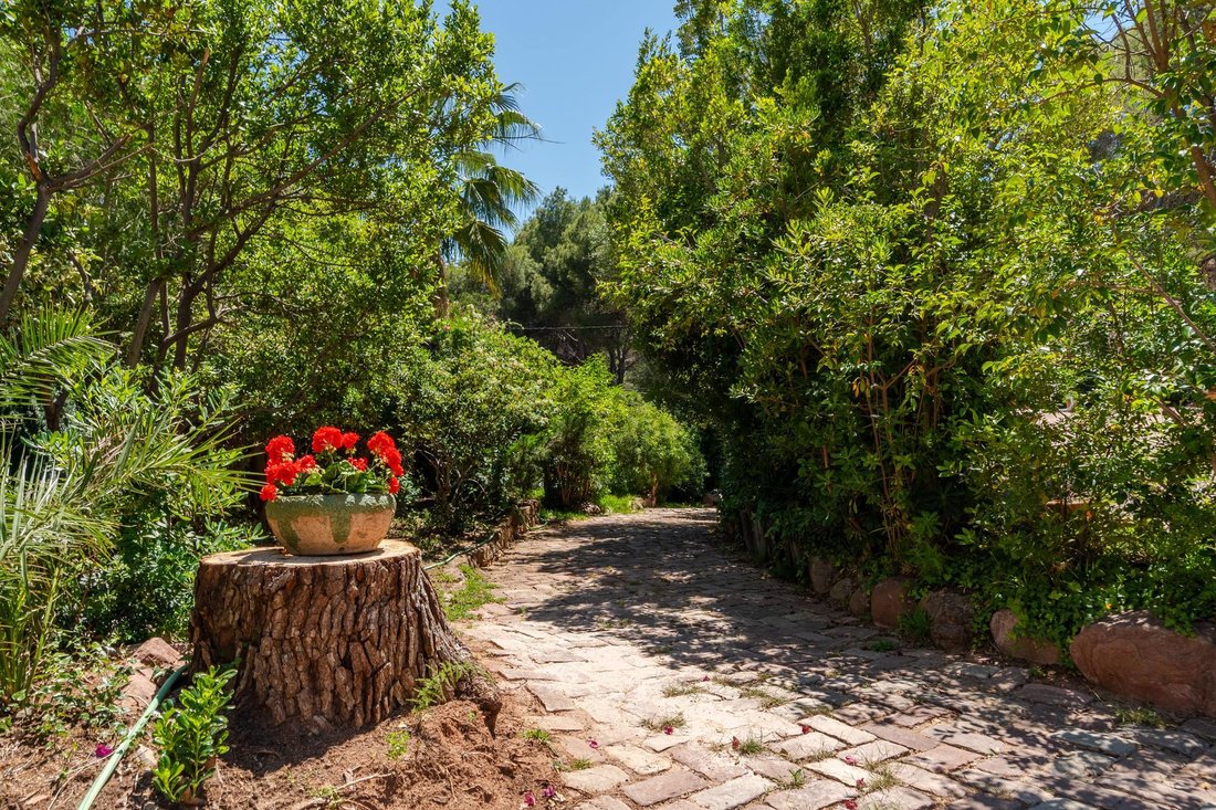 Villa in Naquera / Naquera, Valencian Community, Spain 2 - 18089061