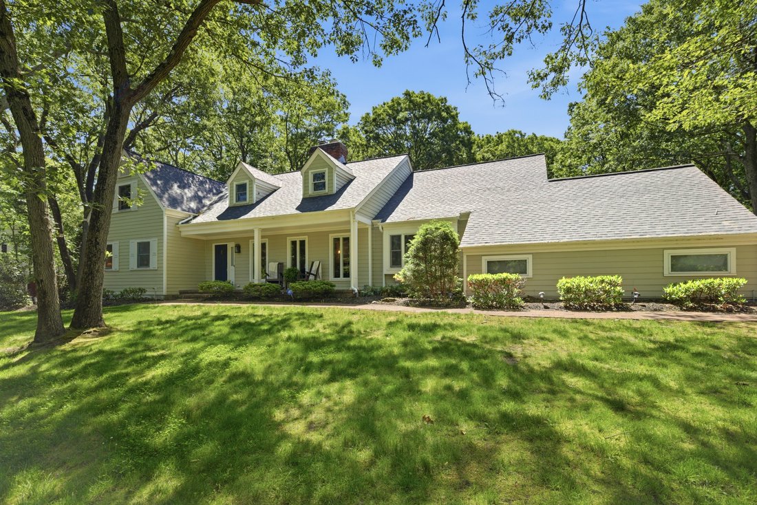 House in Stony Brook, New York, United States 1 - 18083718