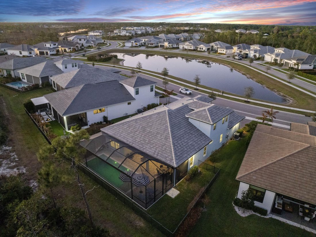 House in Port St. Lucie, Florida, United States 3 - 18086108