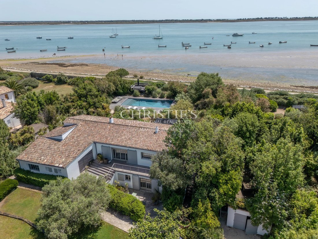 House in Les Portes-en-Ré, Nouvelle-Aquitaine, France 2 - 13713952
