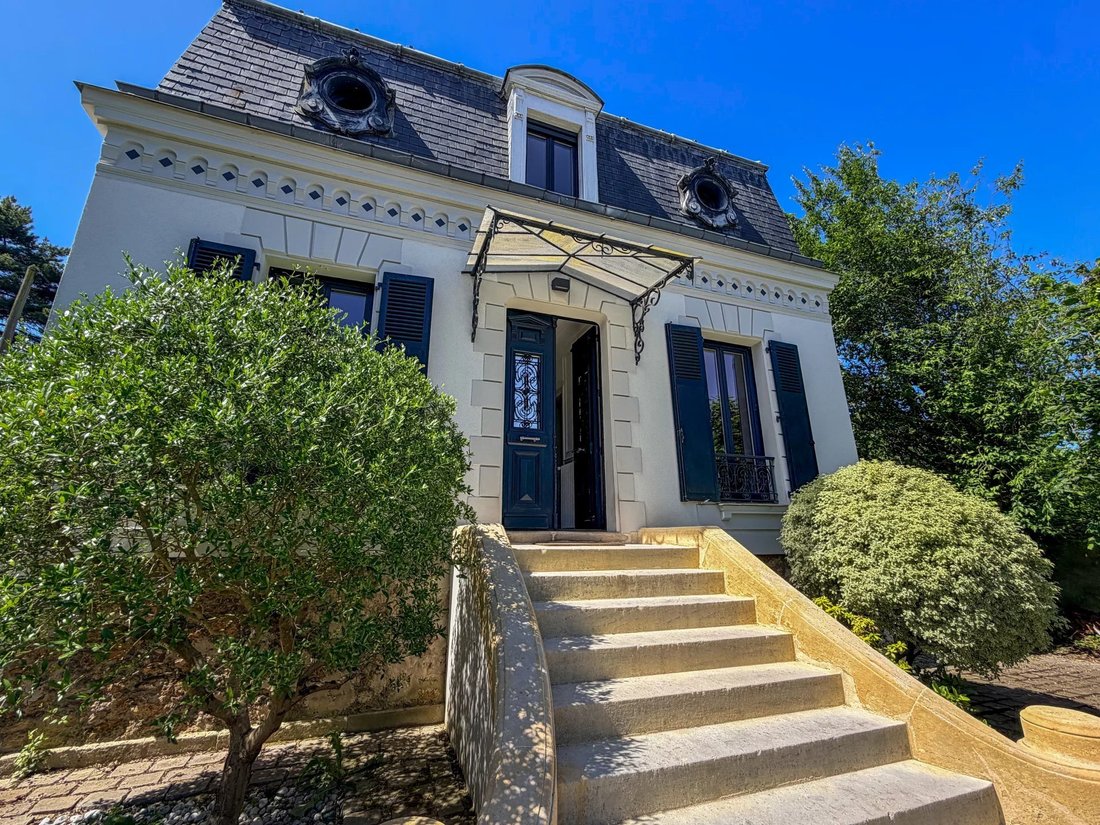 House in Thiers, Le Raincy, France 2 - 18083281