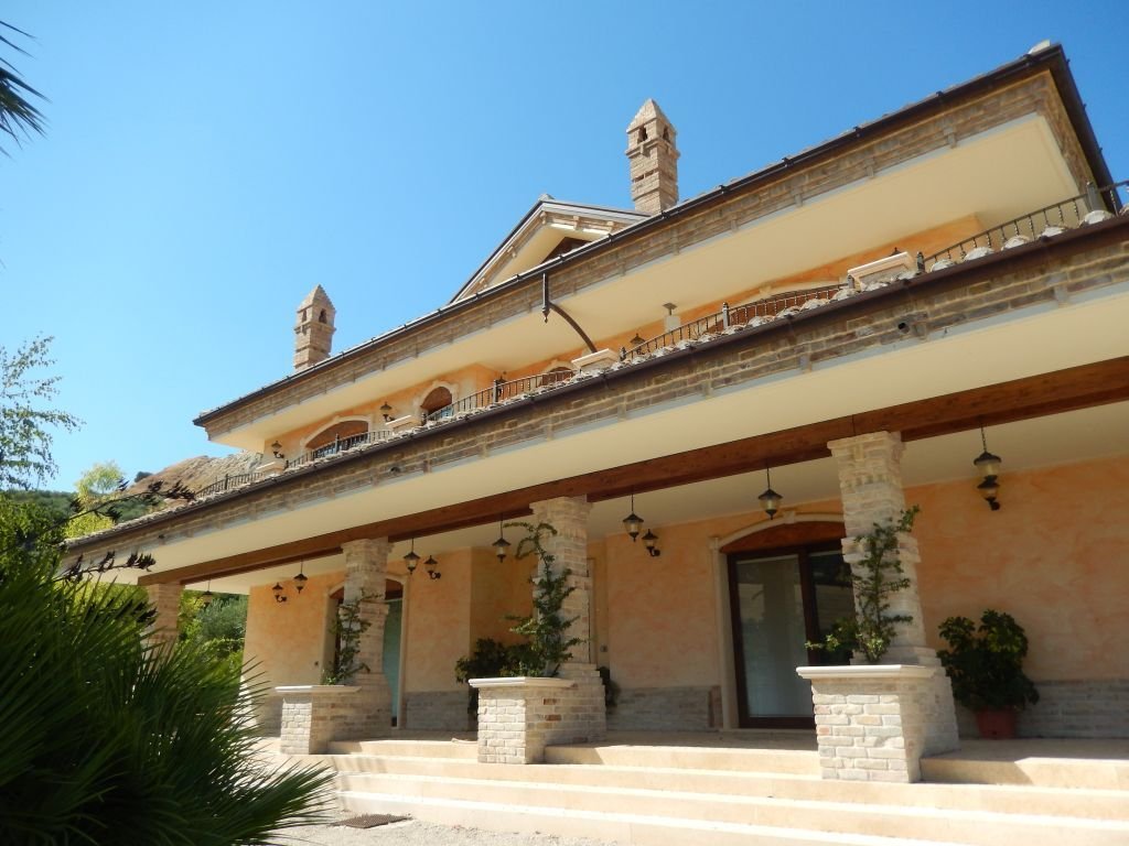 Villa in Colonnella, Abruzzo, Italy 3 - 18087963