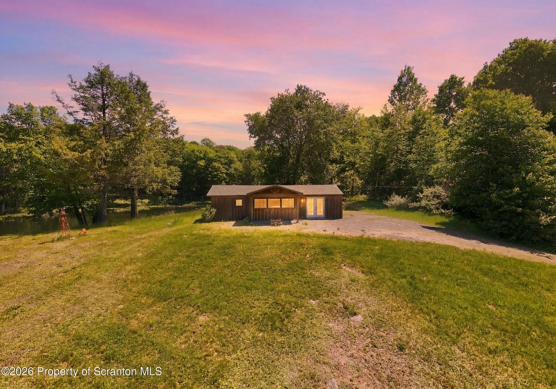 House in Waymart, Pennsylvania, United States 3 - 18061101