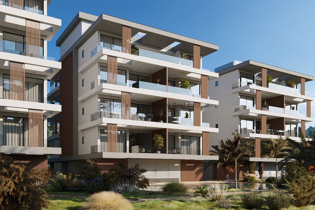 Apartment in Kato Polemidia, Limassol, Cyprus 1 - 18081639
