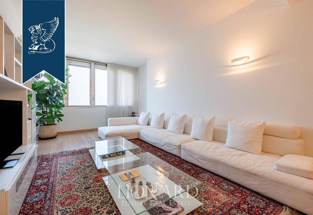 Apartment in Porta Venezia - Repubblica, Milan, Italy 4 - 18087481