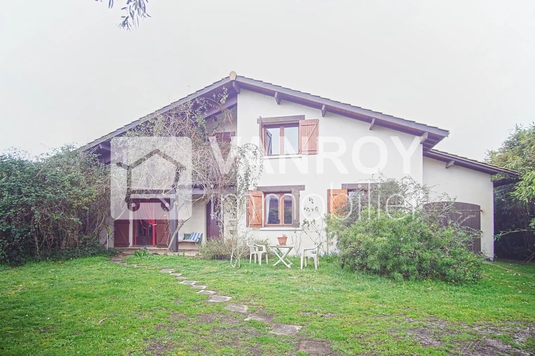 Villa in Centre Ville, Gujan-Mestras, France 4 - 18084437