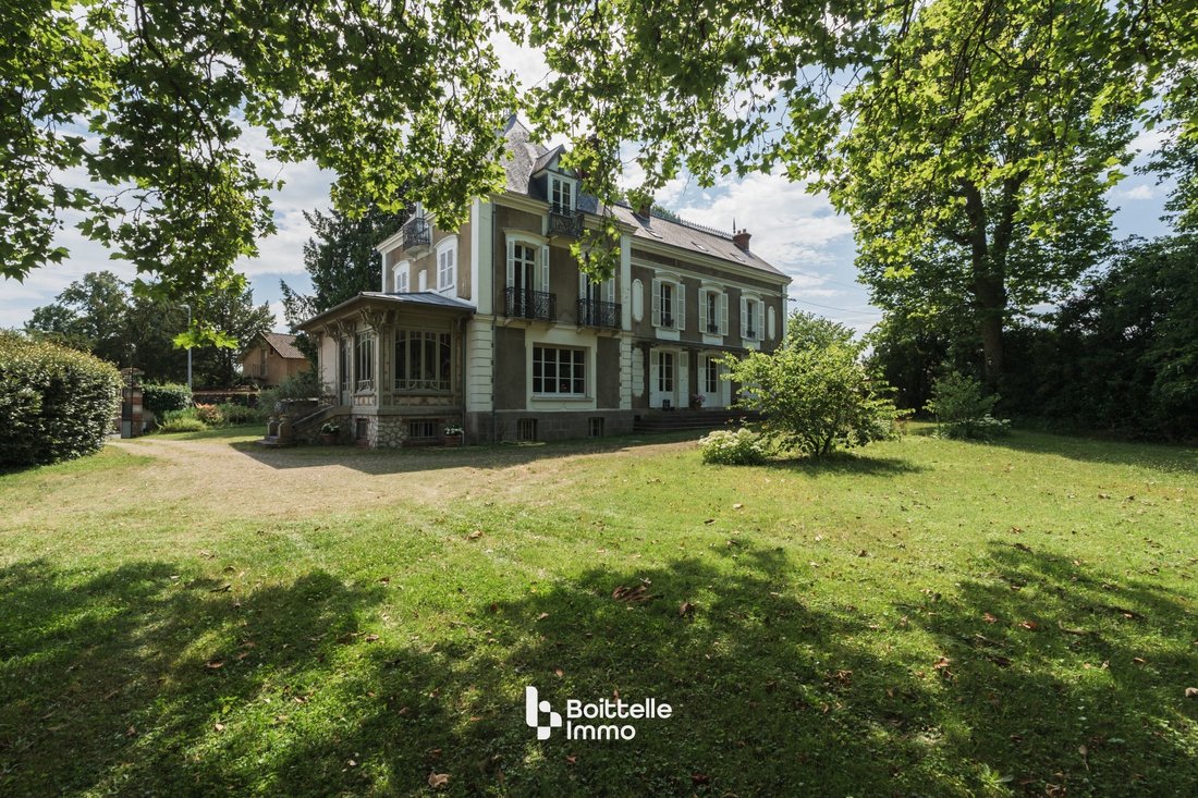 House in Varennes-sur-Seine, Ile-de-France, France 1 - 18082263