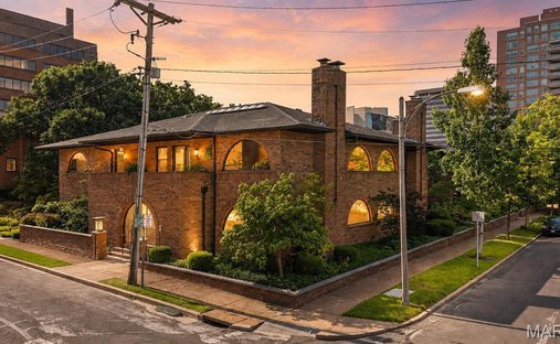 Condo in Clayton, Missouri, United States 1