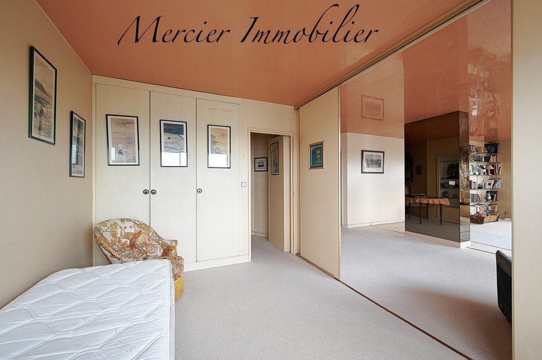Apartment in Violet Commerce, Paris 15e Arrondissement, Paris 3 - 18088297