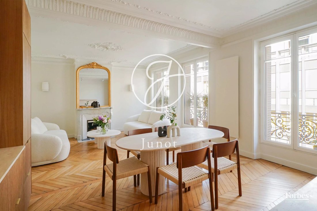 Apartment in Paris 6e Arrondissement, Paris, France 1 - 18087433