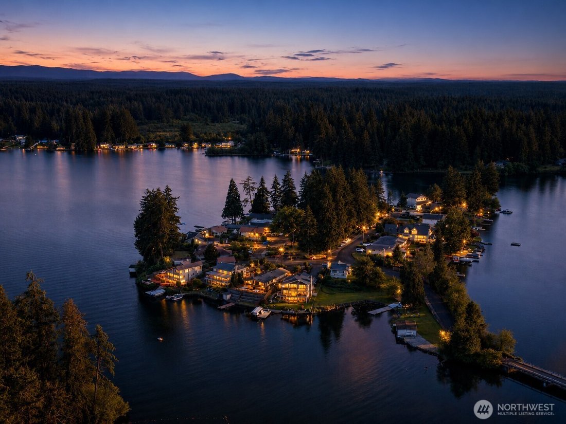 House in Spanaway, Washington, United States 4 - 18085932