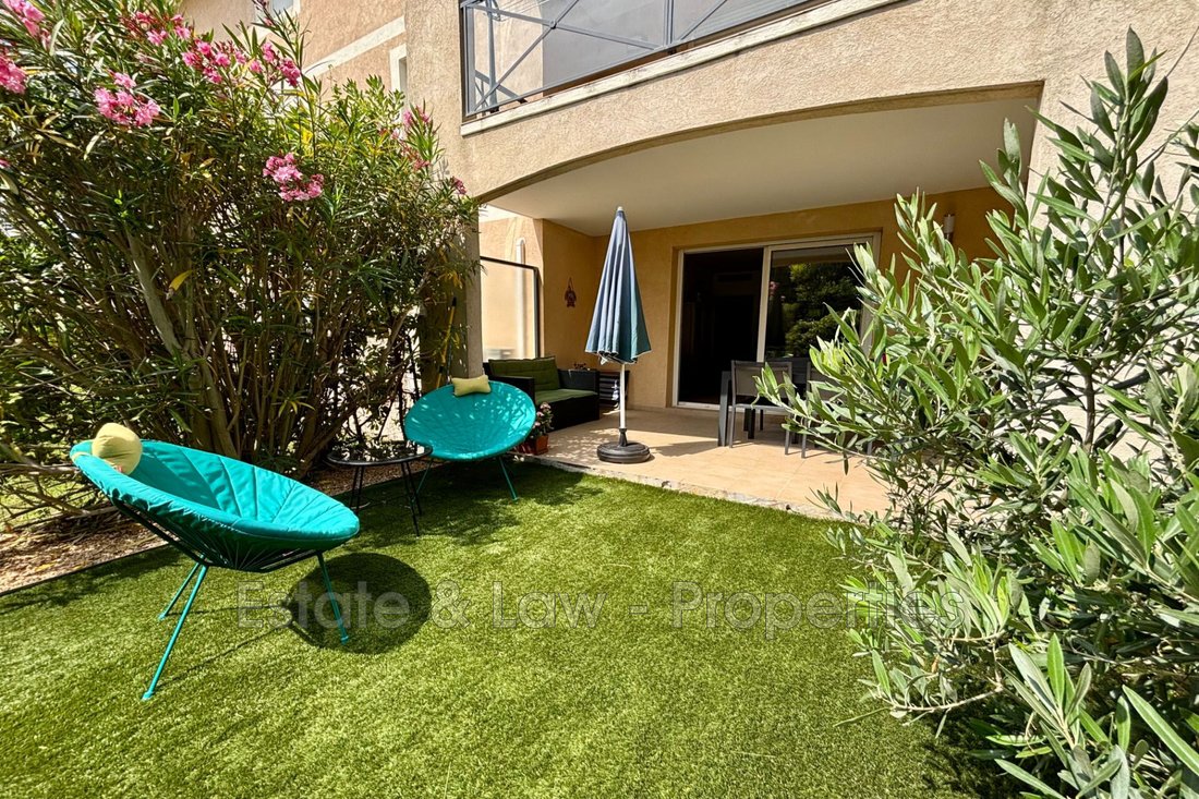 Apartment in Les Issambres, Roquebrune-sur-Argens, France 3 - 18083321