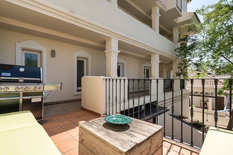 Apartment in Puerto Banus, Marbella, Spain 4 - 18086462