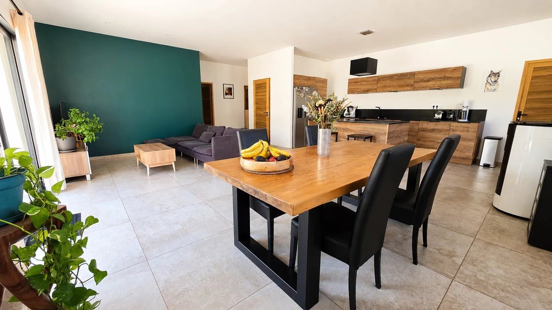 House in Zone Urbaine, Lambesc, France 3 - 18084547