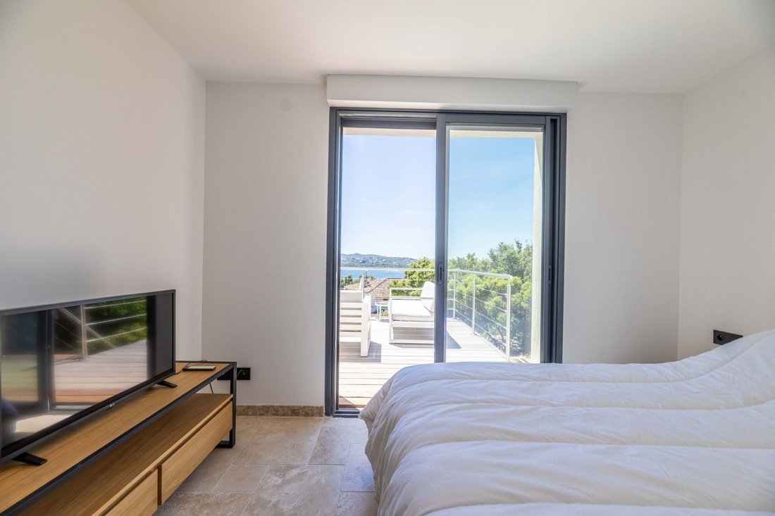 Villa in Porto-Vecchio, Corsica, France 2 - 18082327