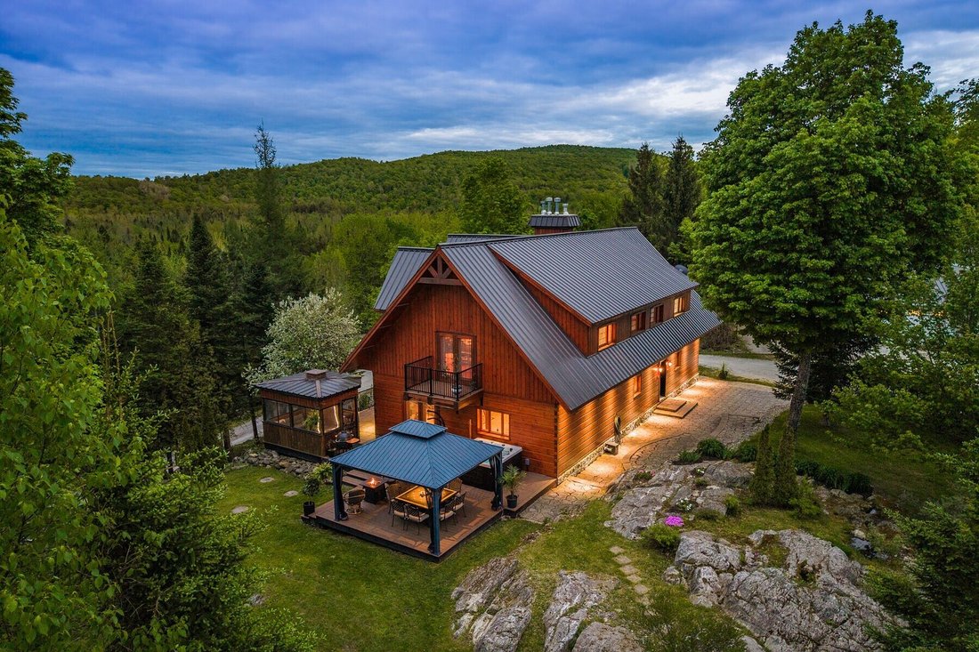 House in Bolton-Est, Quebec, Canada 3 - 18087227