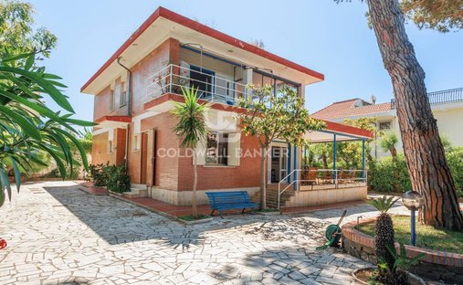 Villa en Zona Sur - Grottacce, Santa Marinella, Lacio 1