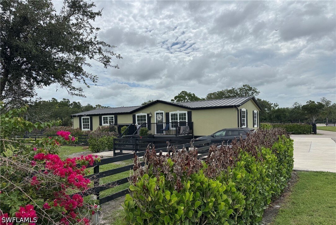 Alva, Florida, United States 1 - 17515279