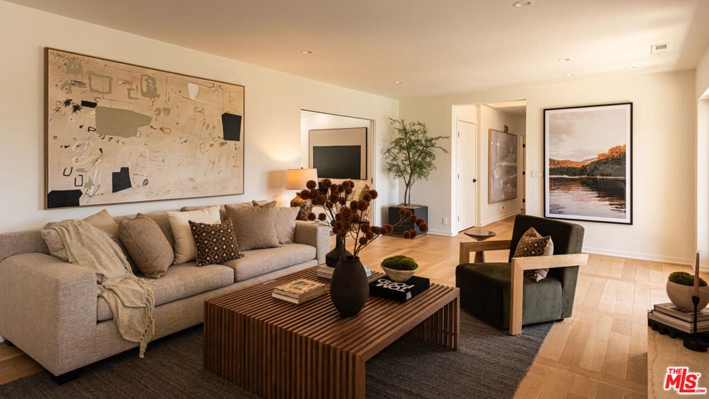 House in Los Angeles, California, United States 4 - 18086832