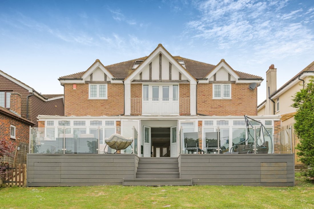 House in Cuffley, Northaw, England 1 - 18081235