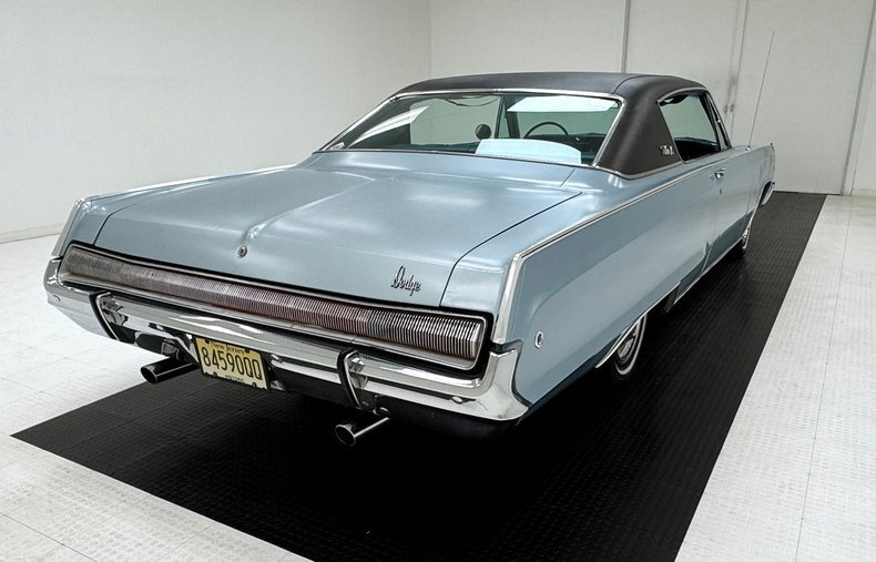 Coupe in Morgantown, United States 5 - 18089143