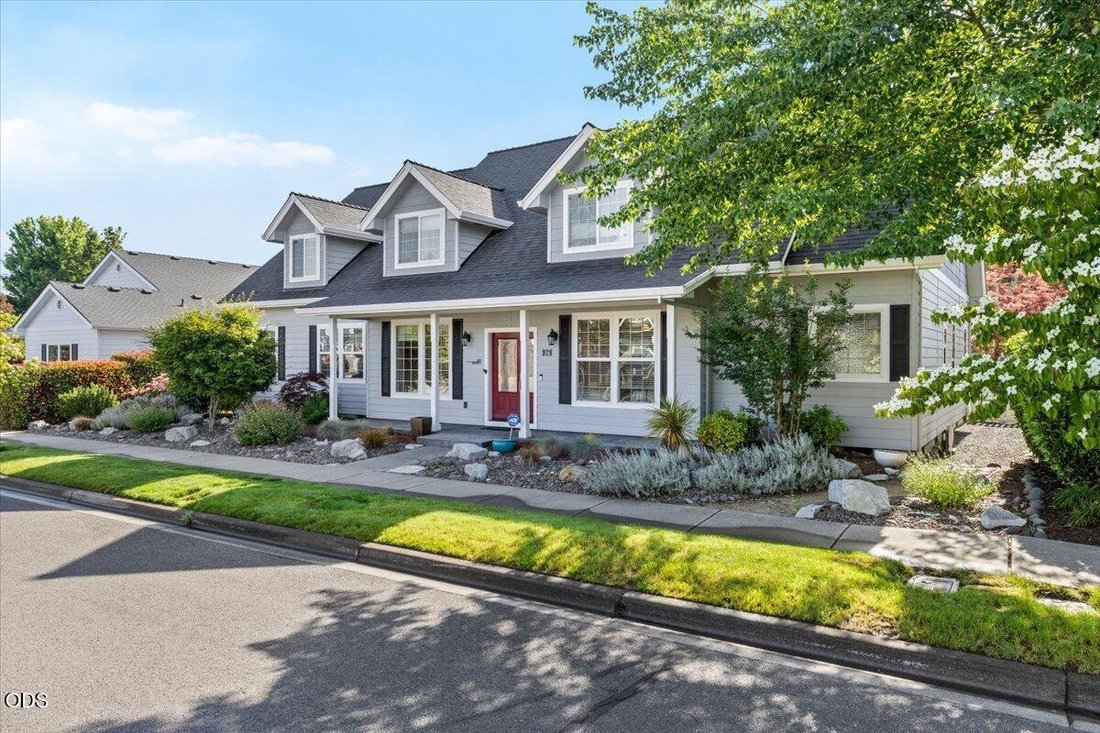 House in Medford, Oregon, United States 2 - 18084720