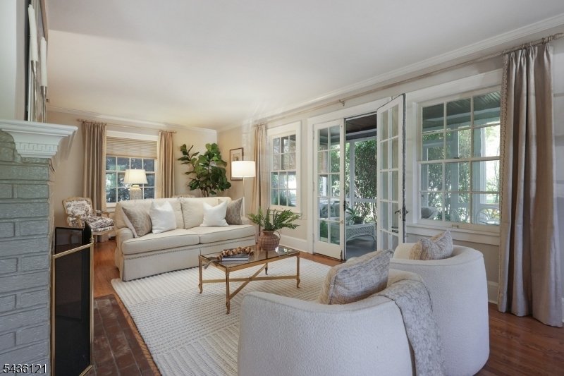 House in Westfield, New Jersey, United States 4 - 18080936