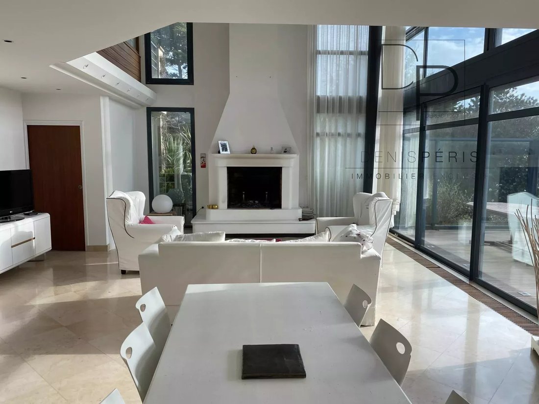 House in Batz-sur-Mer, Pays de la Loire, France 4 - 18084498