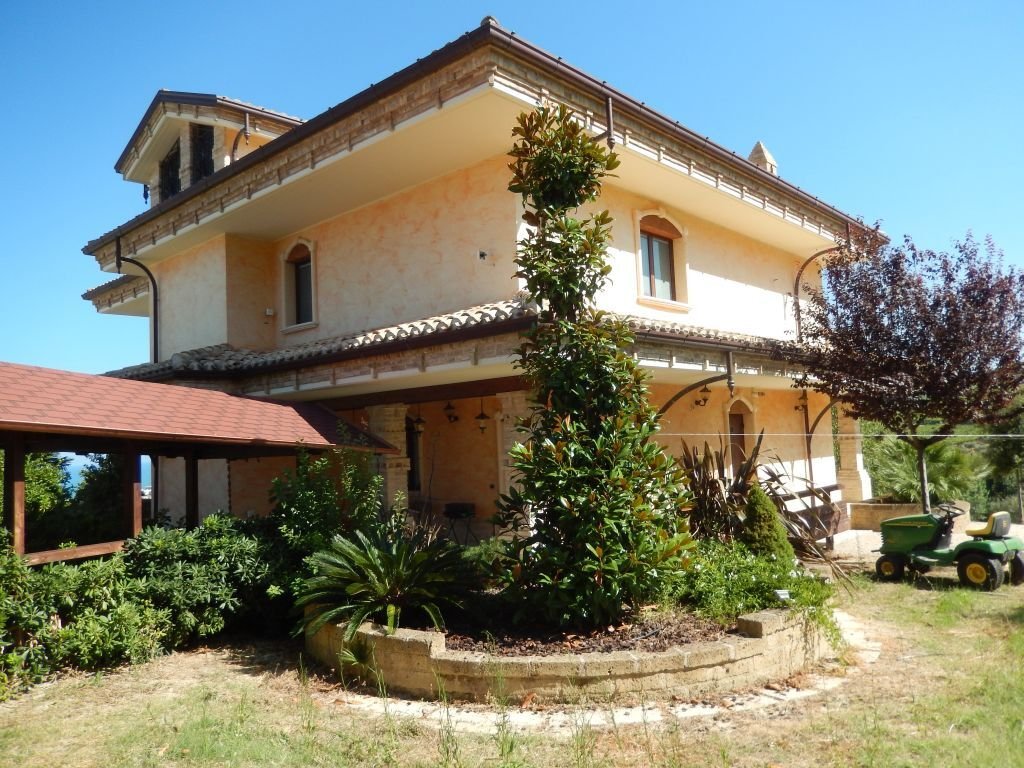 Villa in Colonnella, Abruzzo, Italy 4 - 18087963