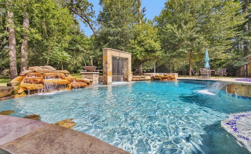 House in The Woodlands, Texas, United States 1