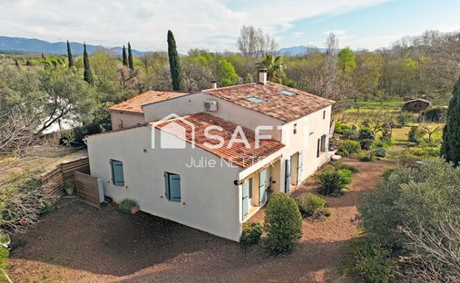 House in Ecarts, Roquebrune-sur-Argens, France 1