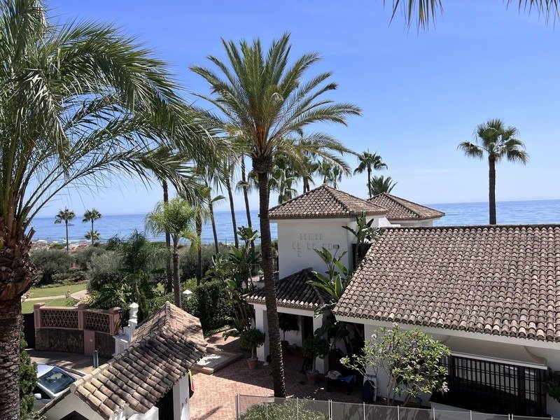 Villa in Marbella, Andalusia, Spain 4 - 18086481