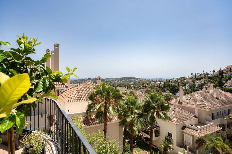 Apartment in Puerto Banus, Marbella, Spain 3 - 18086462