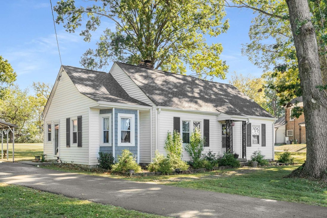 House in Belfast, Tennessee, United States 4 - 18081498