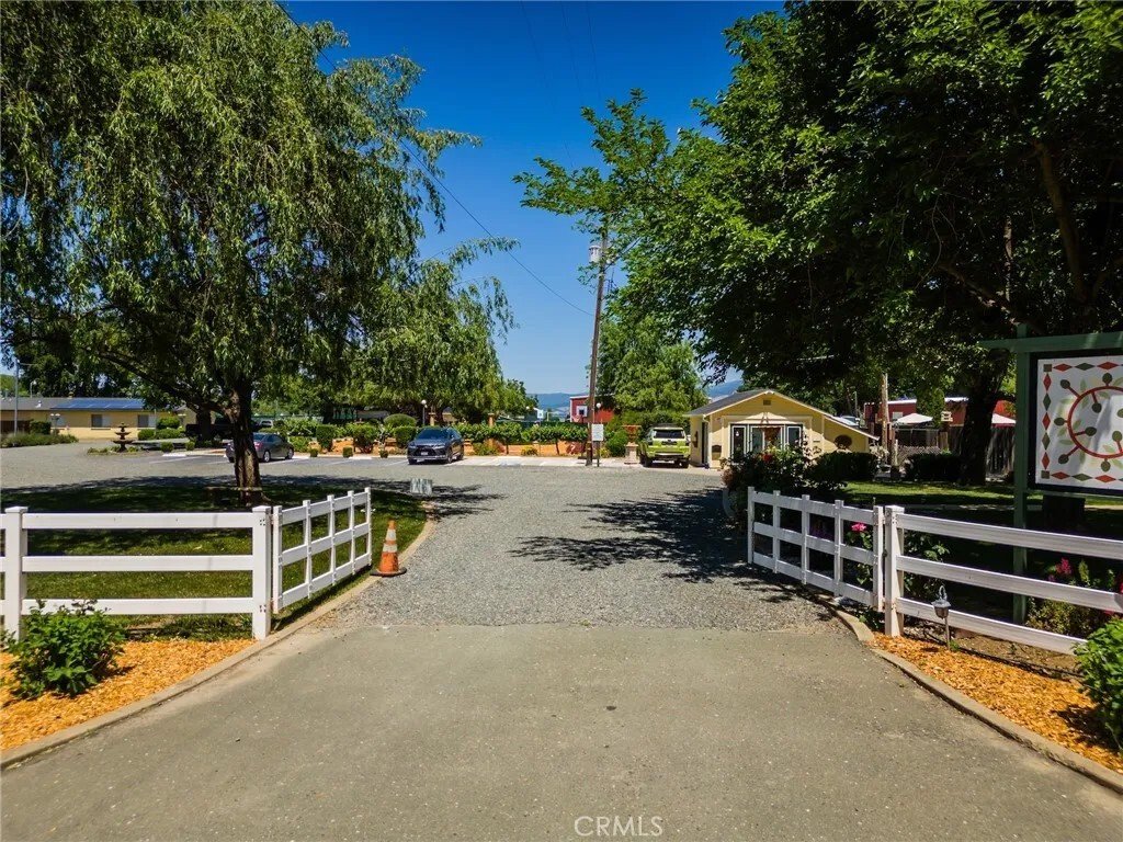 House in Lakeport, California, United States 4 - 18081896