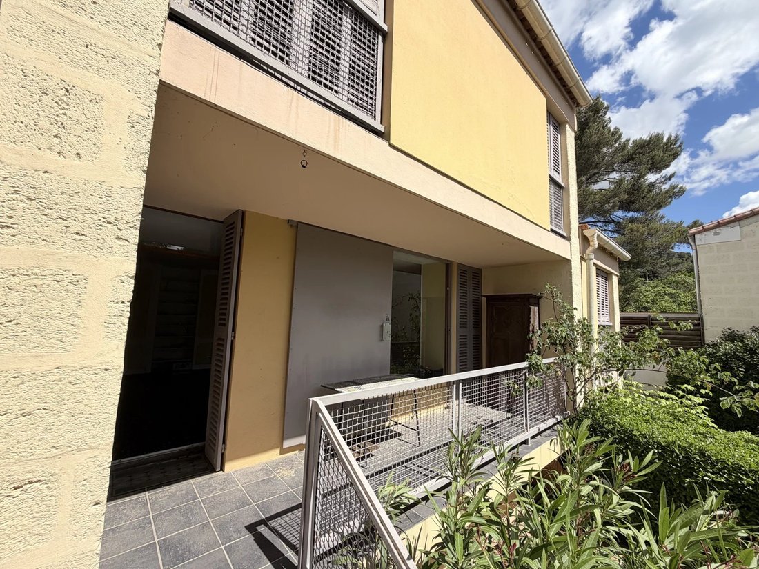 House in Est-Repentance-Les Trois Bons Dieux, Aix-en-Provence, France 2 - 18083287